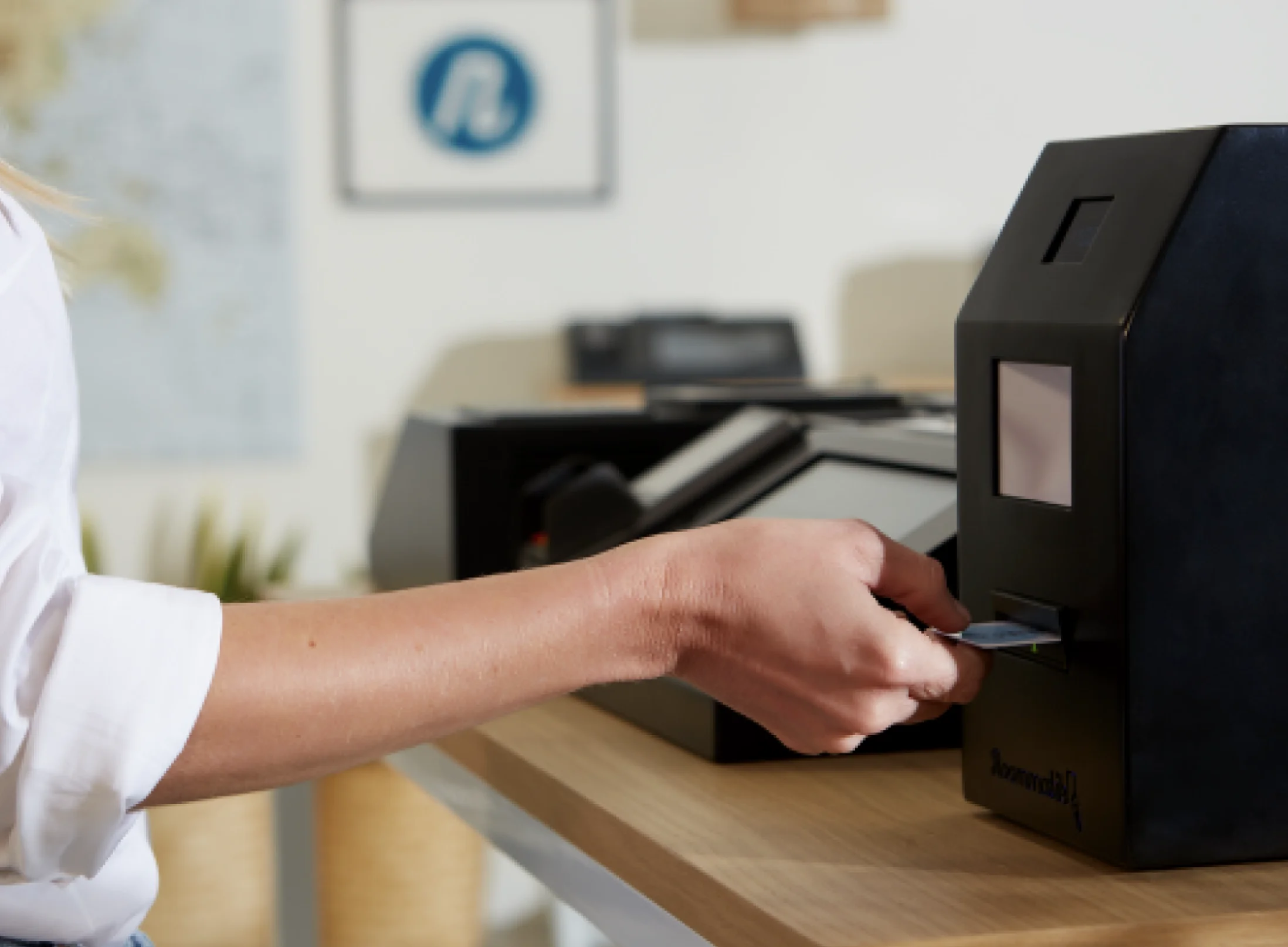 Check-in Kiosks, Roommatik