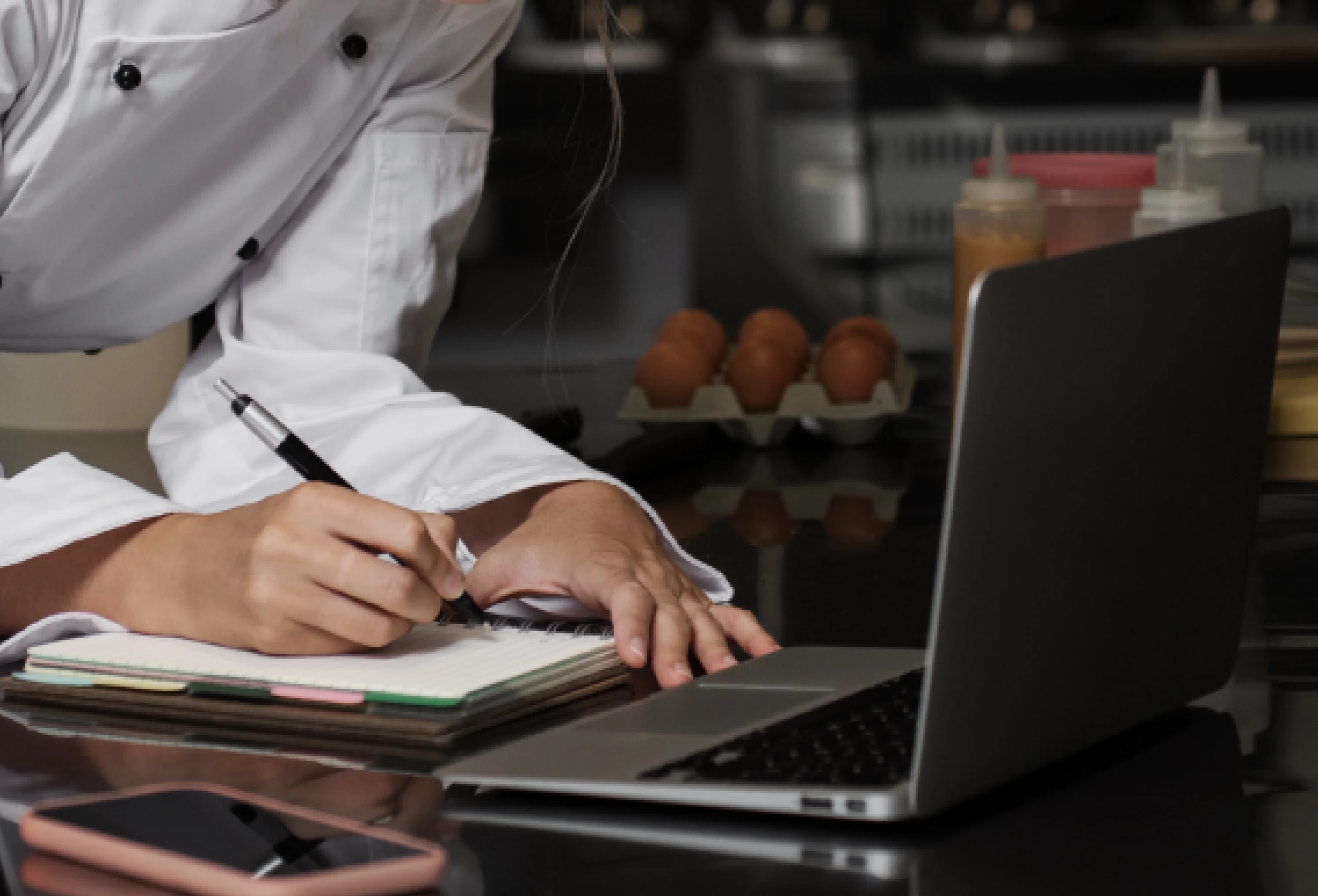 Accounting solutions & revenue-expense tracking for restaurants